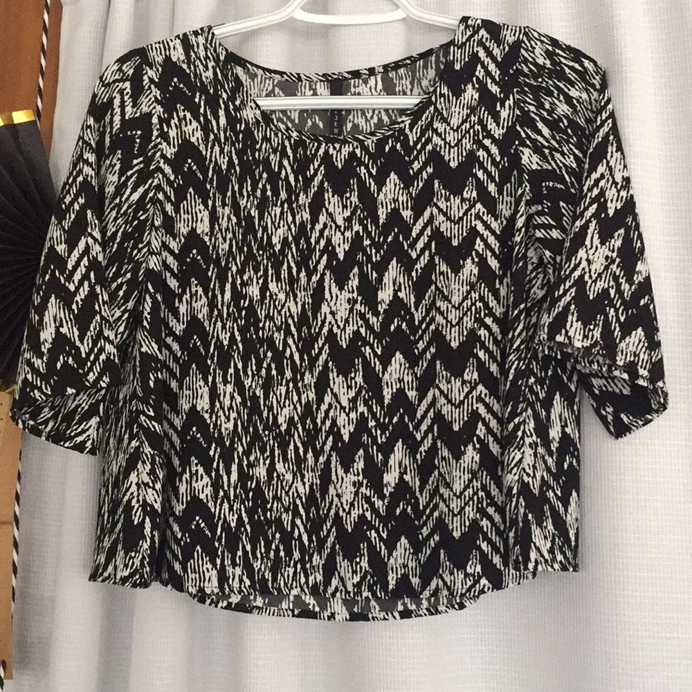 Black White Top